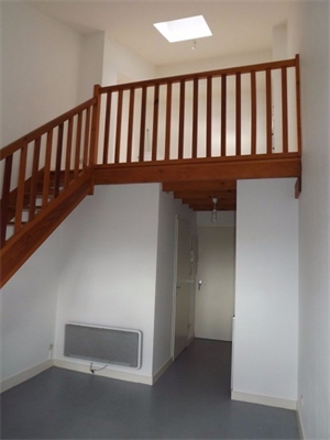 appartement à la location -   86000  POITIERS, surface 26 m2 location appartement - APR707139